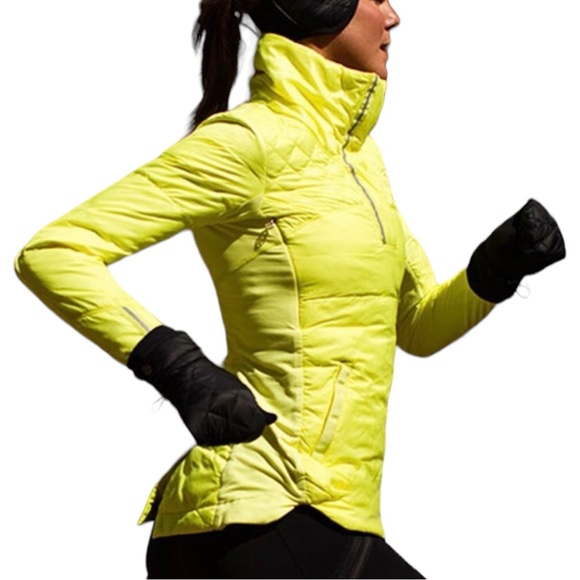 SOLD 🔴 Lululemon What The Fluff Pullover size 6 Clarity Yellow Jacket 1/2 Zip - Picture 15 of 16